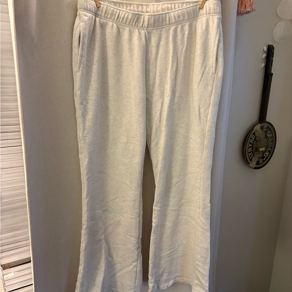 Wild Fable Cream Sweatpants
